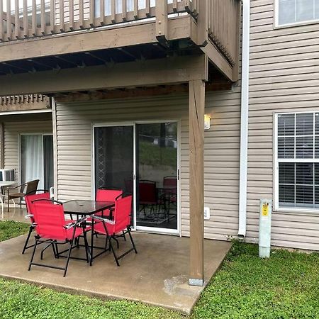 New Remodeled Luxury Condo By The Lake, No Stairs! Branson Exteriör bild