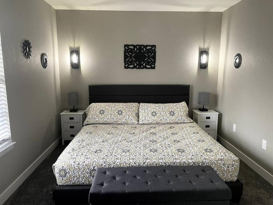 New Remodeled Luxury Condo By The Lake, No Stairs! Branson Exteriör bild