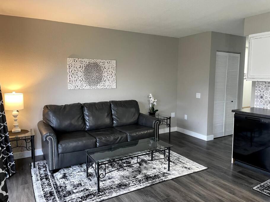 New Remodeled Luxury Condo By The Lake, No Stairs! Branson Exteriör bild